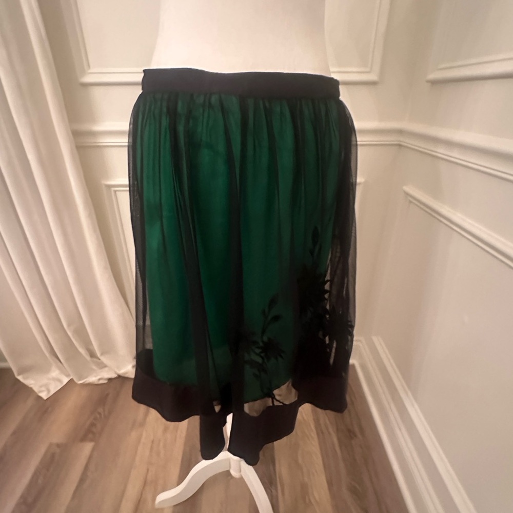 NWOT RARE Anthropologie Lithe Lyceum Green & Black Floral Appliqué Skirt - Picture 7 of 9